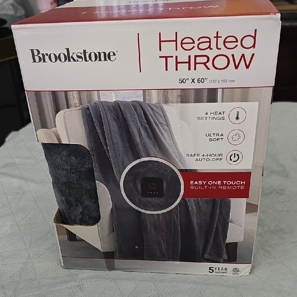 Brookstone Other - Brookstone Heated Throw Blanket - Gray